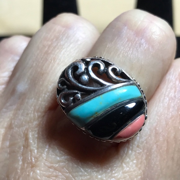 Turquoise, onyx, and coral ring - Picture 2 of 4